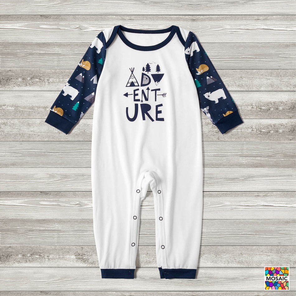 Pijama adventure pentru bebe, tip salopeta, cu maneca lunga