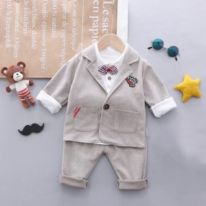 set pentru bebelusi baieti format din sacou bluza si pantaloni lungi