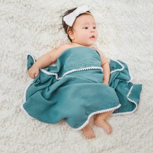 Paturica de baie din muselina de bumbac pentru bebelusi