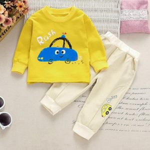 set bebelusi baieti format din bluza cu maneci lungi si pantaloni lungi